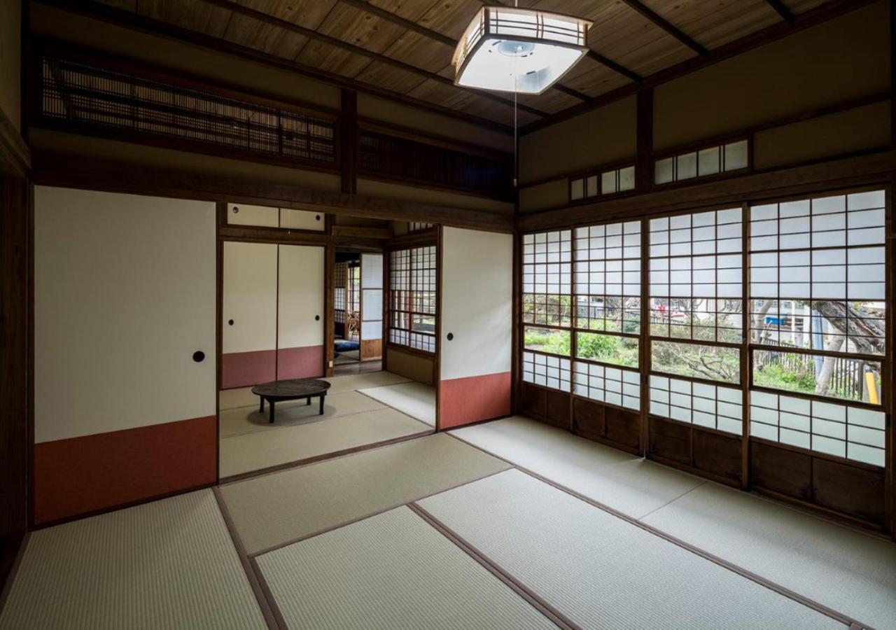 Hotel 平野邸 Hayama Exterior foto